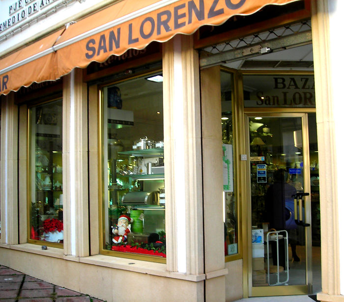 Fachada de Bazar San Lorenzo